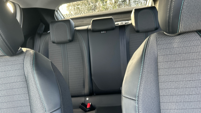 Peugeot 208 1.2 PureTech 100 Allure Premium 5dr Petrol Hatchback